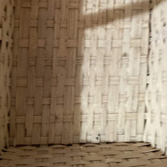 Cute wicker basket with heart designs euc - Picture 7 of 15